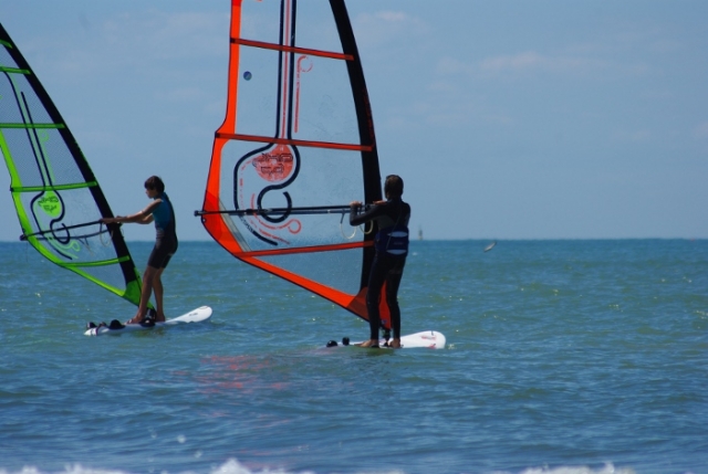  Clases de windsurf en Calvados 